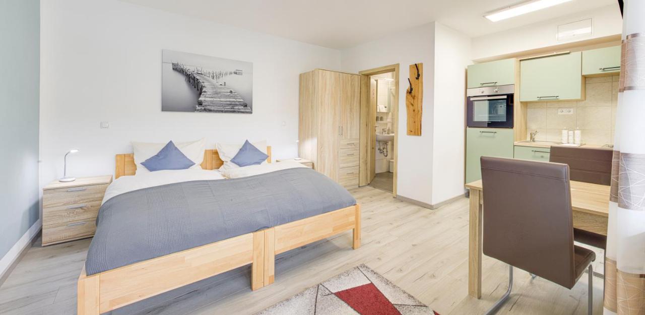 Hotel Weisses Roessl Pfreimd Exteriér fotografie