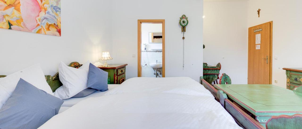 Hotel Weisses Roessl Pfreimd Exteriér fotografie